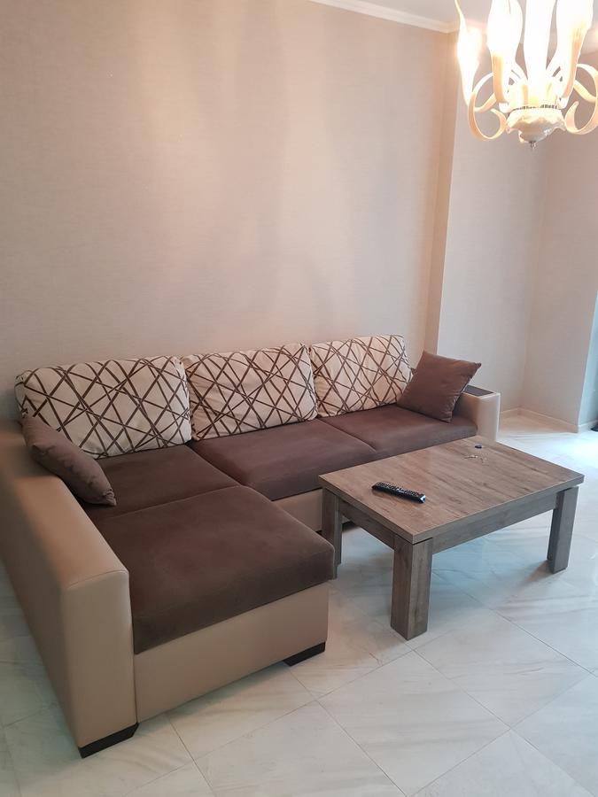 Apartment In Yalchin Star Residence บาทูมิ ภายนอก รูปภาพ