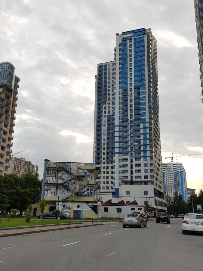 Apartment In Yalchin Star Residence บาทูมิ ภายนอก รูปภาพ