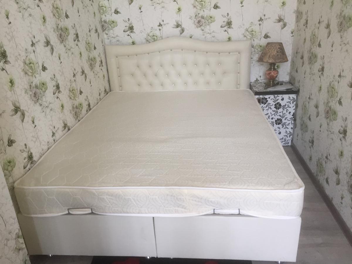 Apartment In Yalchin Star Residence บาทูมิ ภายนอก รูปภาพ
